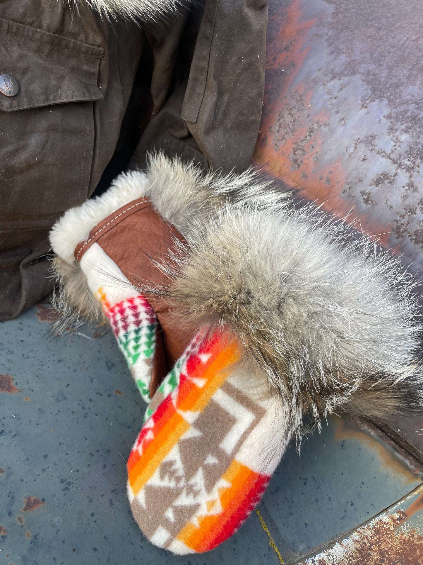 Coyote & Pendleton Mitts