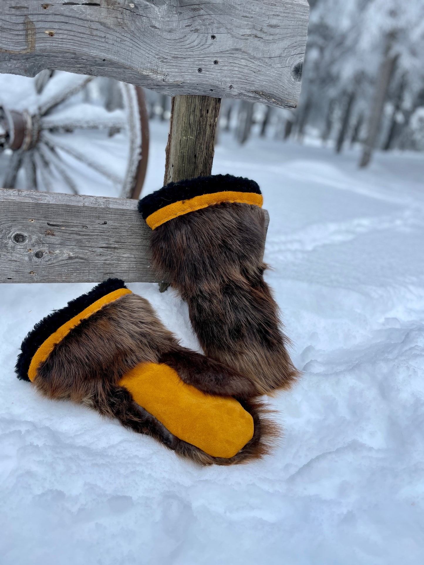 Classic Beaver Mitts